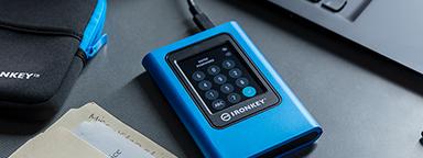 Внешний твердотельный накопитель Kingston IronKey Vault Privacy 80