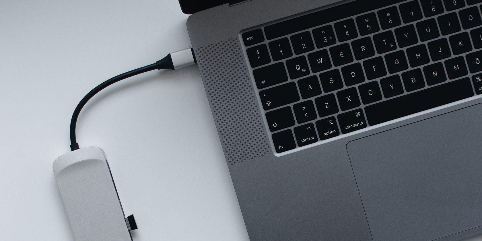 Windows 11 Bootable USB drive connected to MacBook
