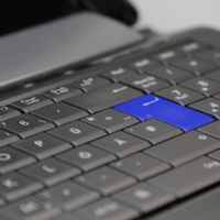 1516300518_keyboard-200x200.png