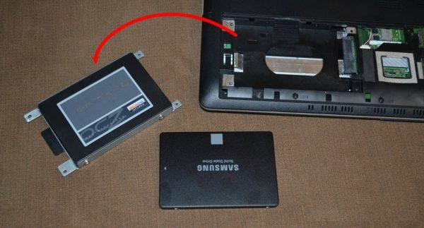 Извлечение жёсткого диска на нетбуках Asus
